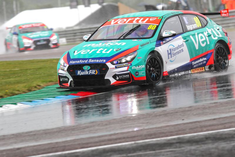 Wiperblades.co.uk-backed Team VERTU Victorious At Thruxton